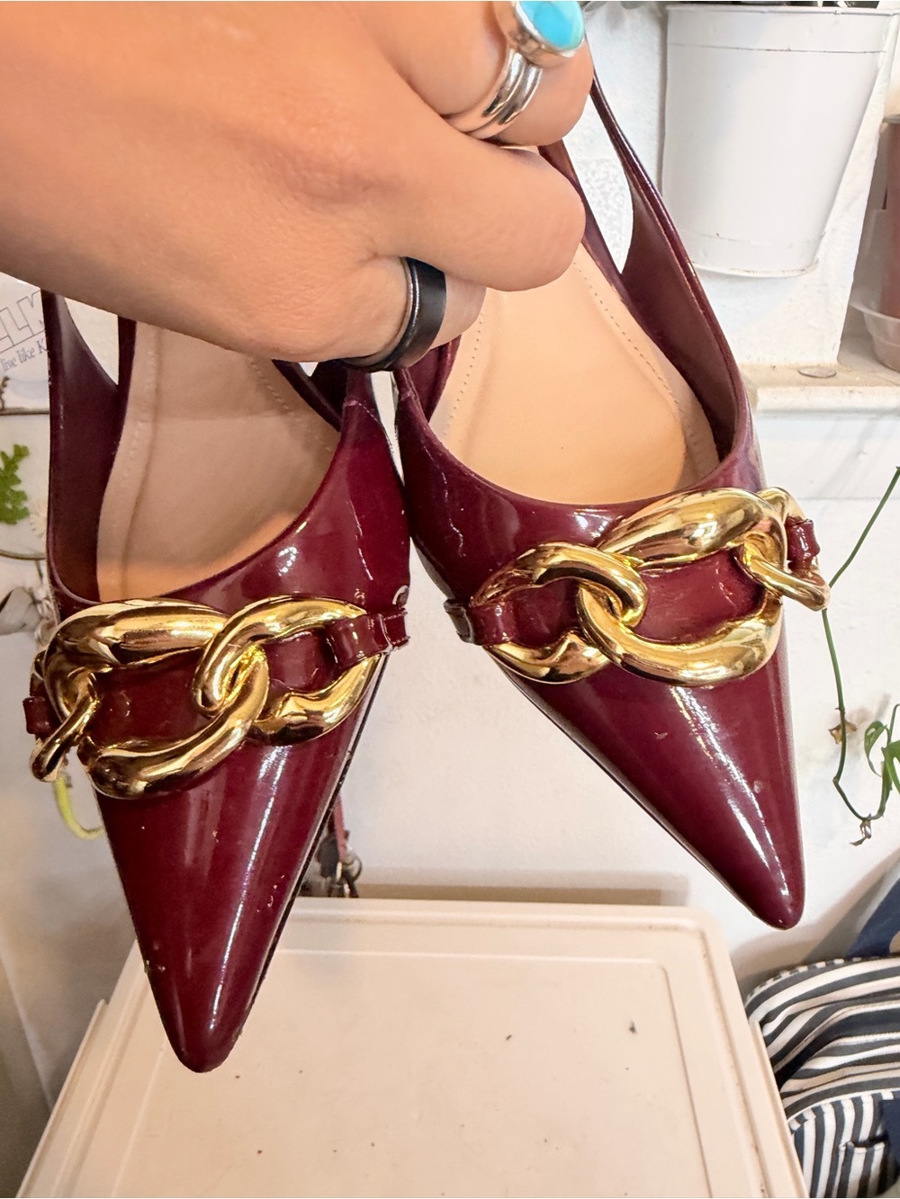 Arezzo Women's Burgundy Patent Slingback Kitten Heels with Gold Chain - Picture 6 of 7